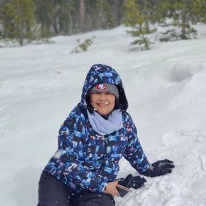 Meet your Posher, Flora